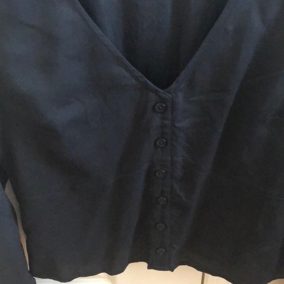 Abercrombie & Fitch Long Sleeve Crop Top - Picture 2 of 4